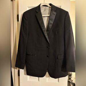 Calvin Klein Elegant Black Tuxedo Jacket